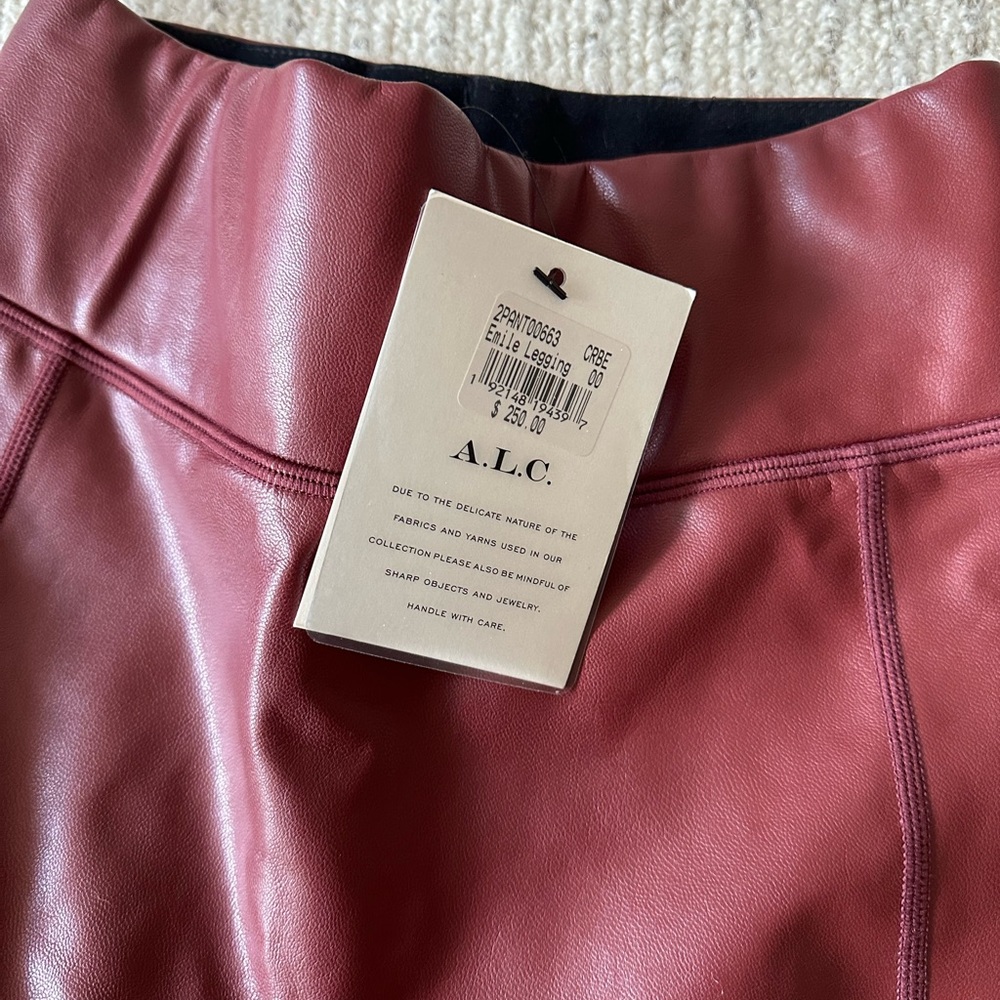 Alc 00 leggings!! Never worn